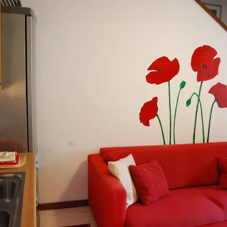 Relaxing Duplex With Pool Balcony アパート *