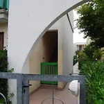 דירה Relaxing Duplex With Pool Balcony ביביונה
