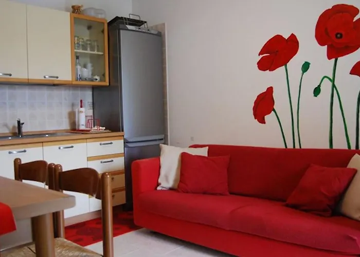 アパート Relaxing Duplex With Pool Balcony ビビオーネ